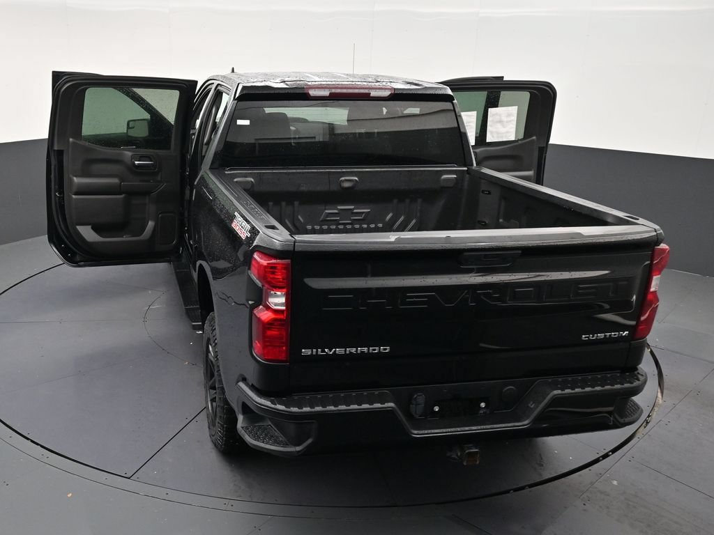 Used 2023 Chevrolet Silverado 1500 Custom Trail Boss AWD/4WD image 33