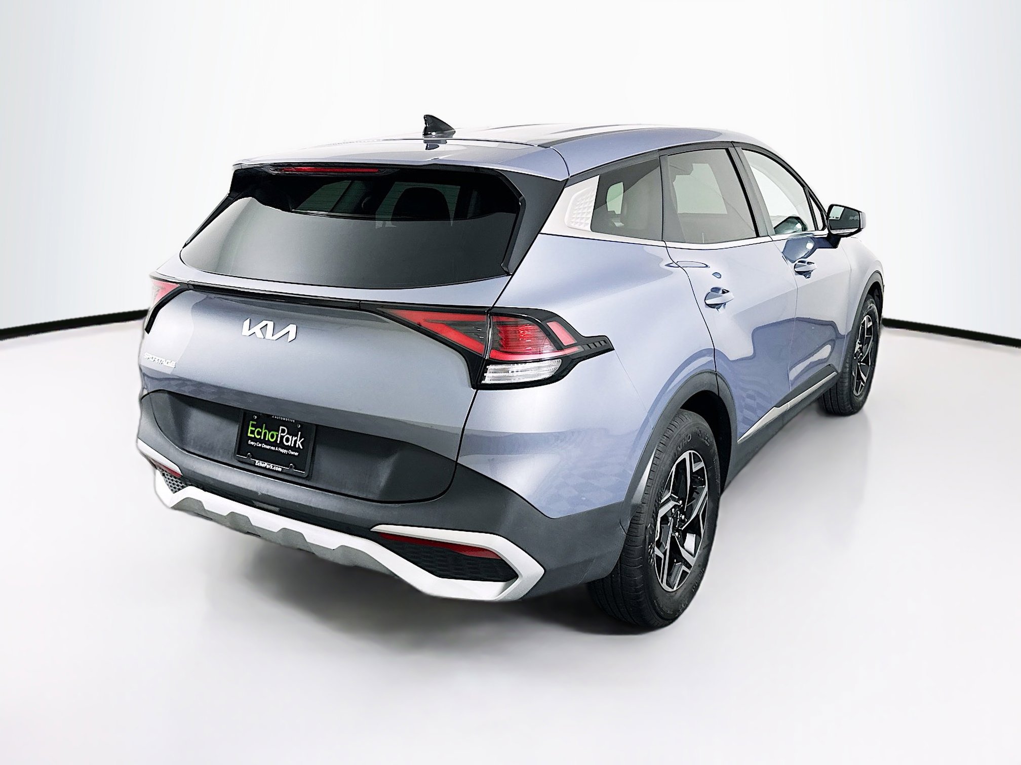 Used 2025 Kia Sportage LX image 9