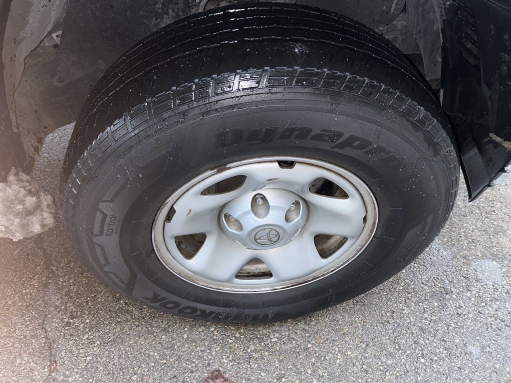 Used 2019 Toyota Tacoma SR image 16