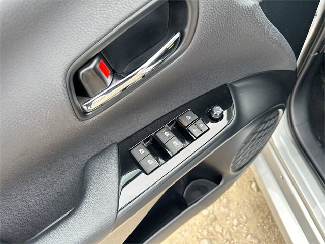 Used 2017 Toyota Prius Four image 19