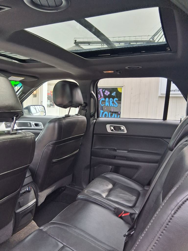 Used 2013 Ford Explorer XLT image 13