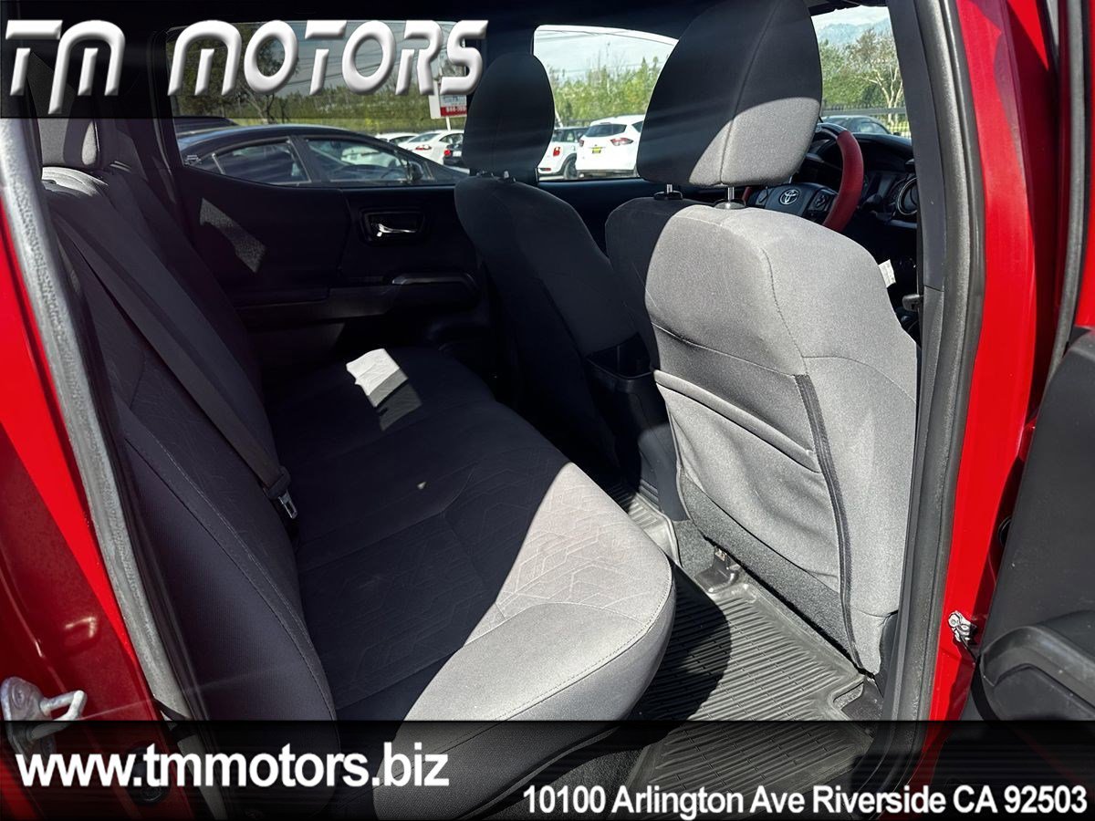 Used 2019 Toyota Tacoma TRD Off-Road image 19