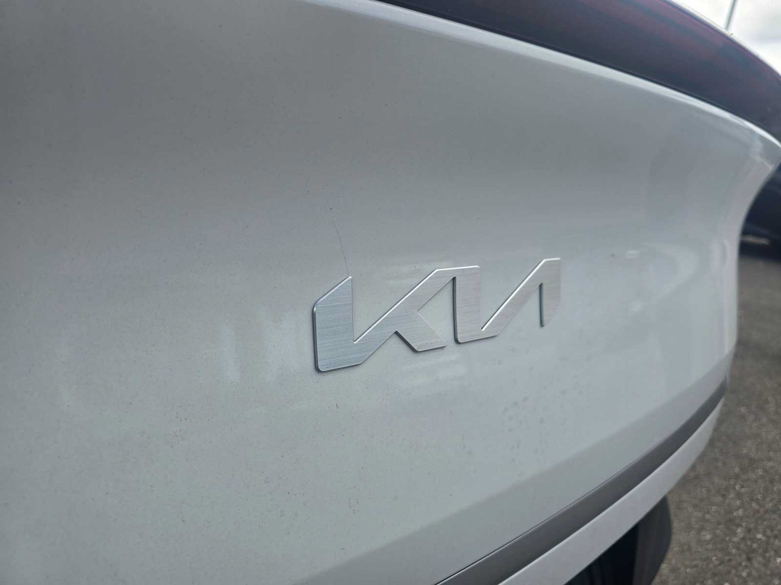 Used 2024 Kia EV6 Light RWD image 21