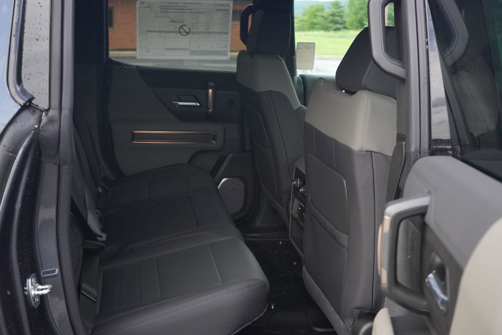New 2025 GMC Hummer EV 2X w/ LPO, Sport Package image 25
