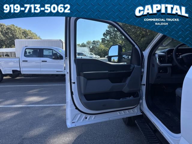 New 2025 Ford F450 XL image 21