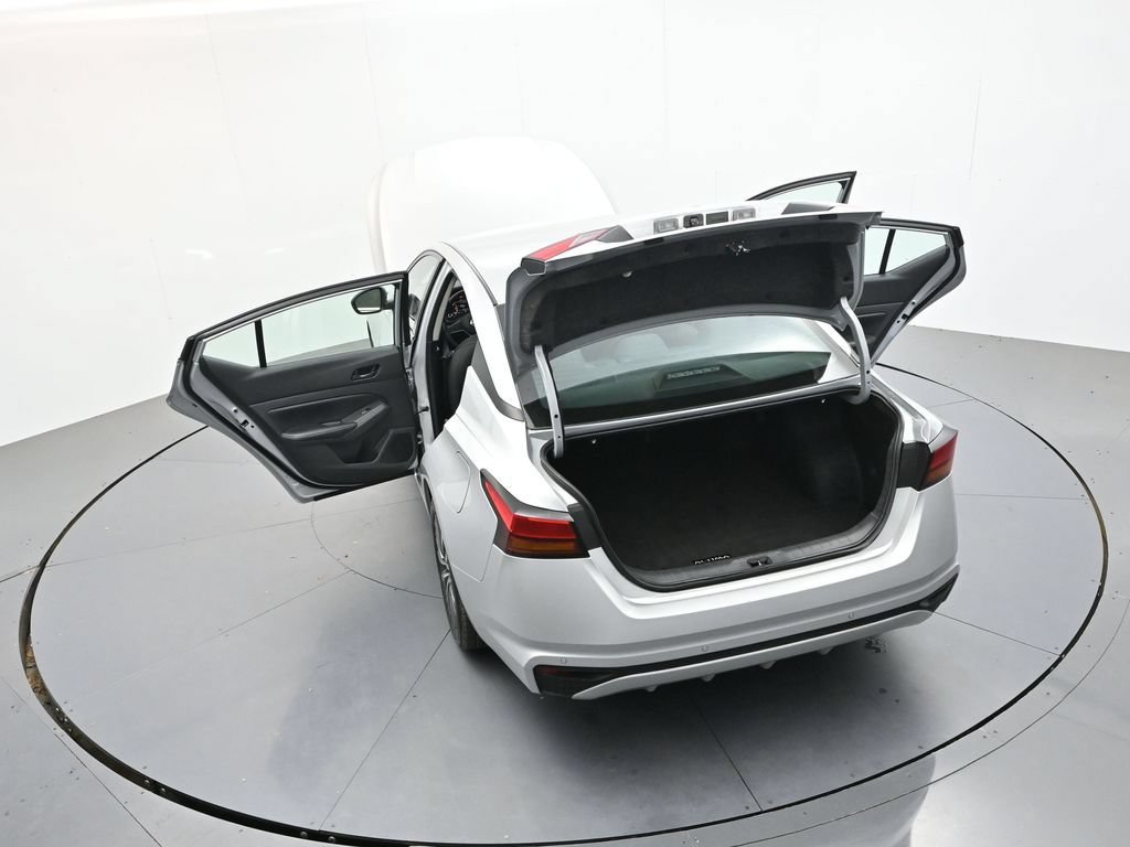 Used 2024 Nissan Altima 2.5 SV FWD image 45
