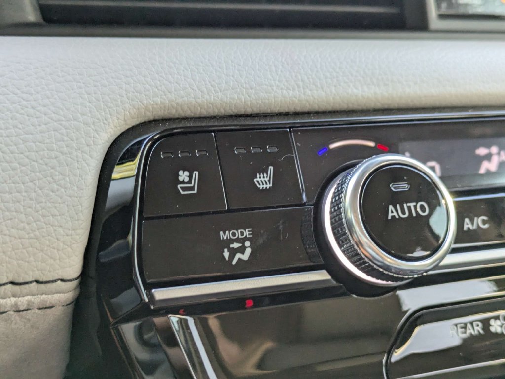 Used 2026 Honda Pilot Elite image 25