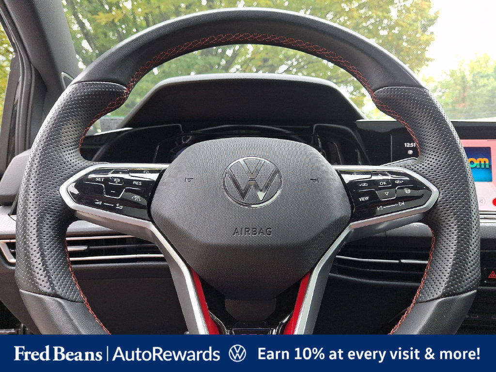 Used 2024 Volkswagen GTI SE FWD image 27