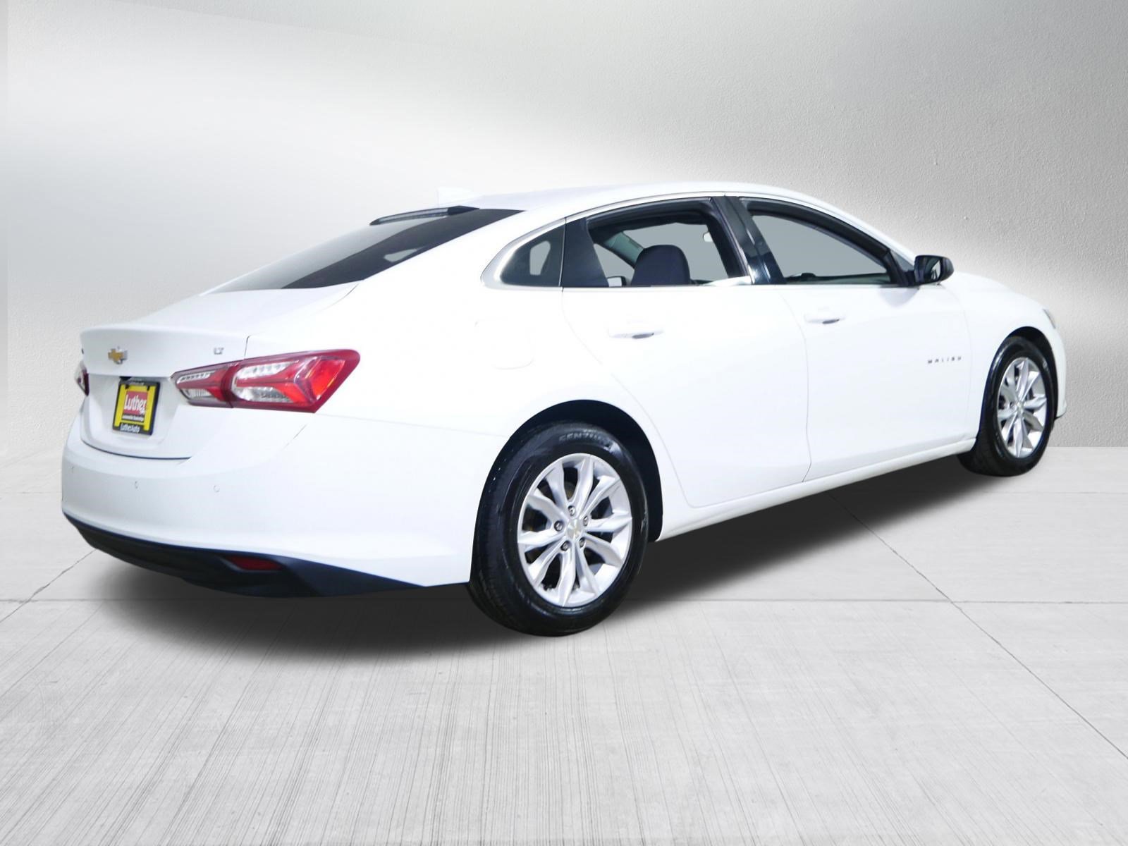 Used 2019 Chevrolet Malibu LT w/ Driver Confidence Package image 7