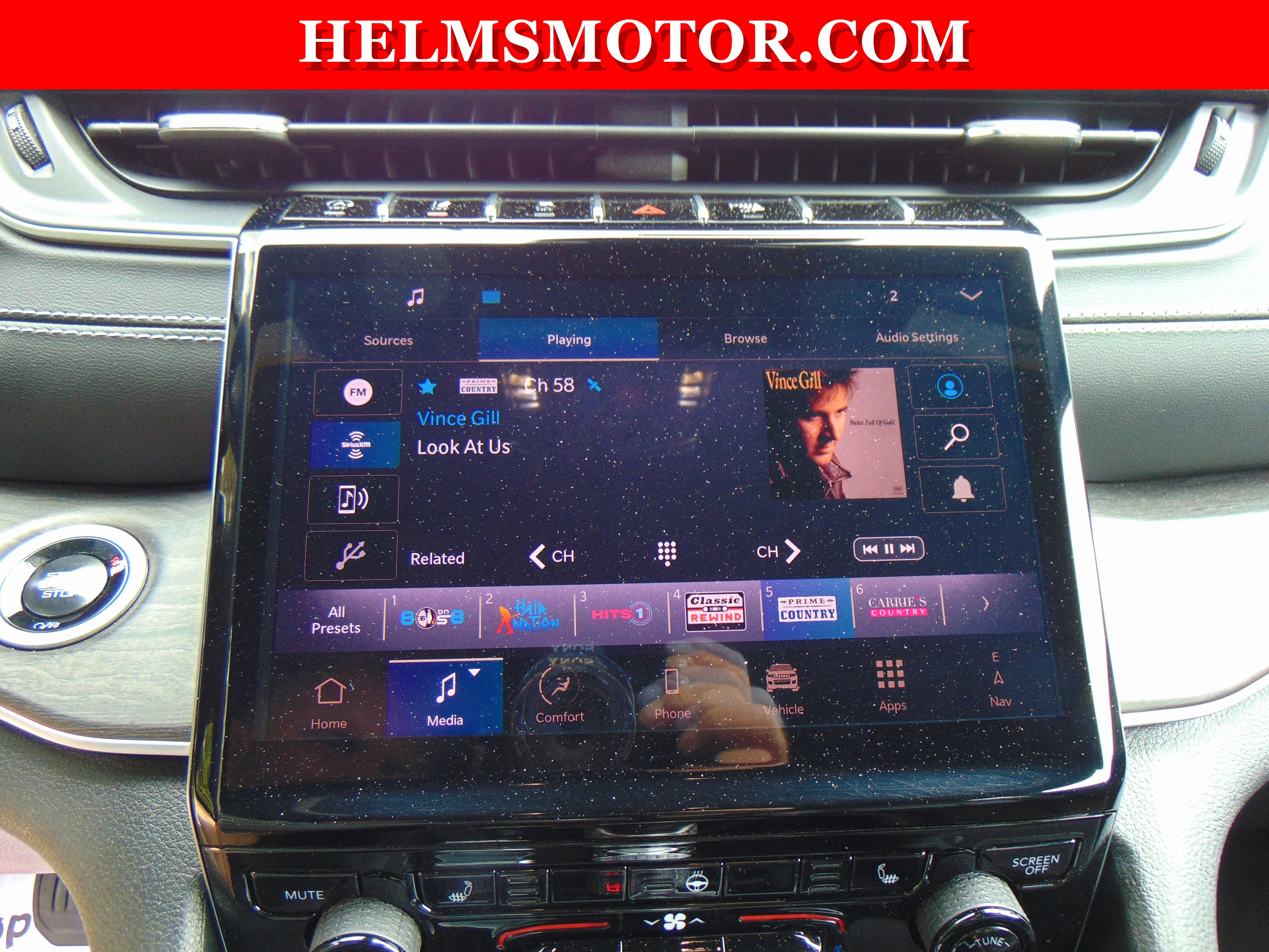 Certified 2024 Jeep Grand Cherokee L Limited w/ Black Appearance Package AWD/4WD image 33