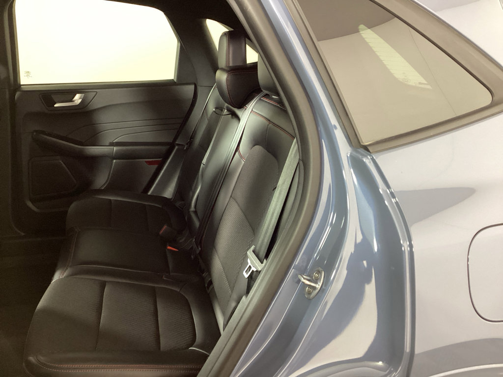 Used 2024 Ford Escape ST-Line w/ Tech Pack #1 AWD/4WD image 7