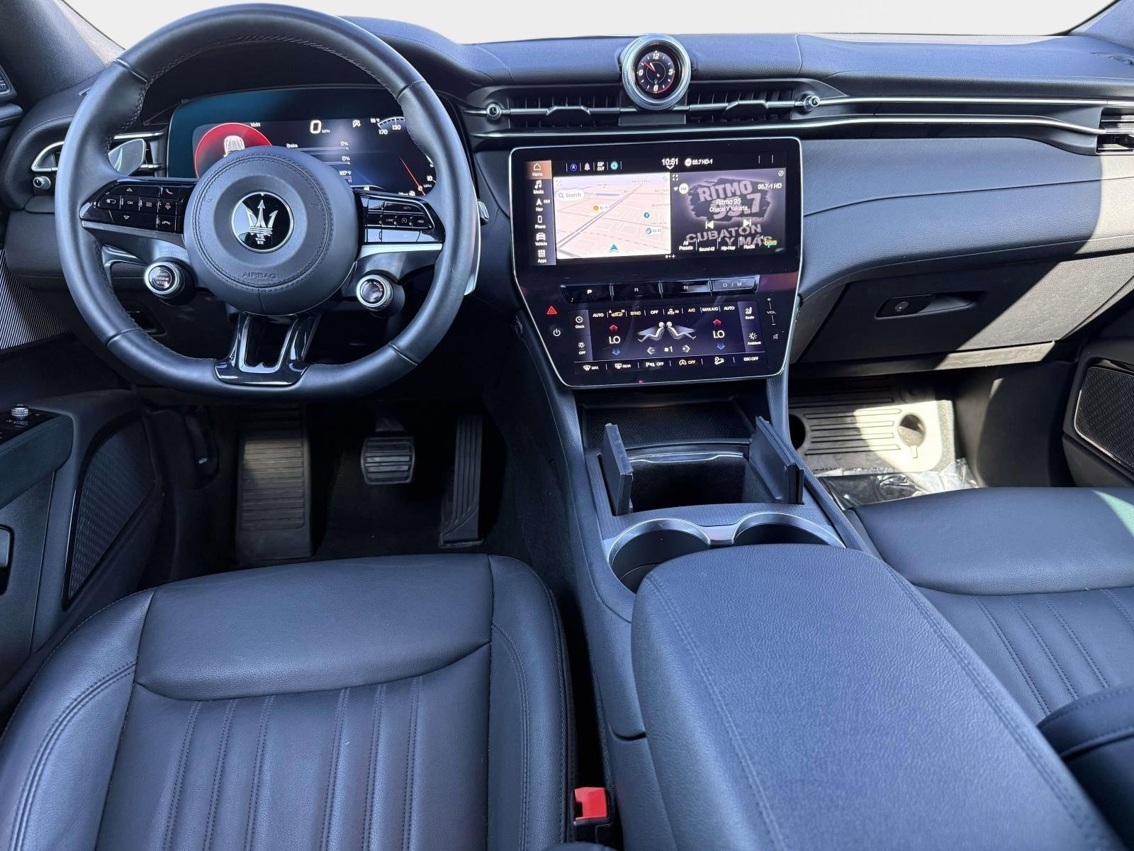 Used 2023 Maserati Grecale GT image 37