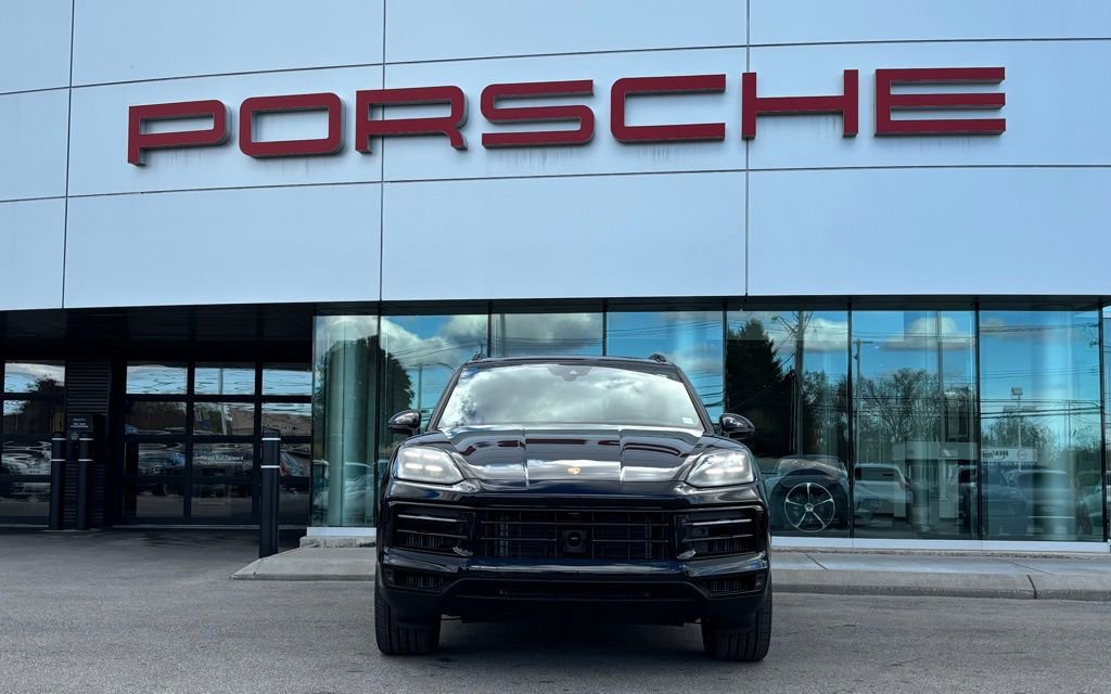 New 2026 Porsche Cayenne image 18
