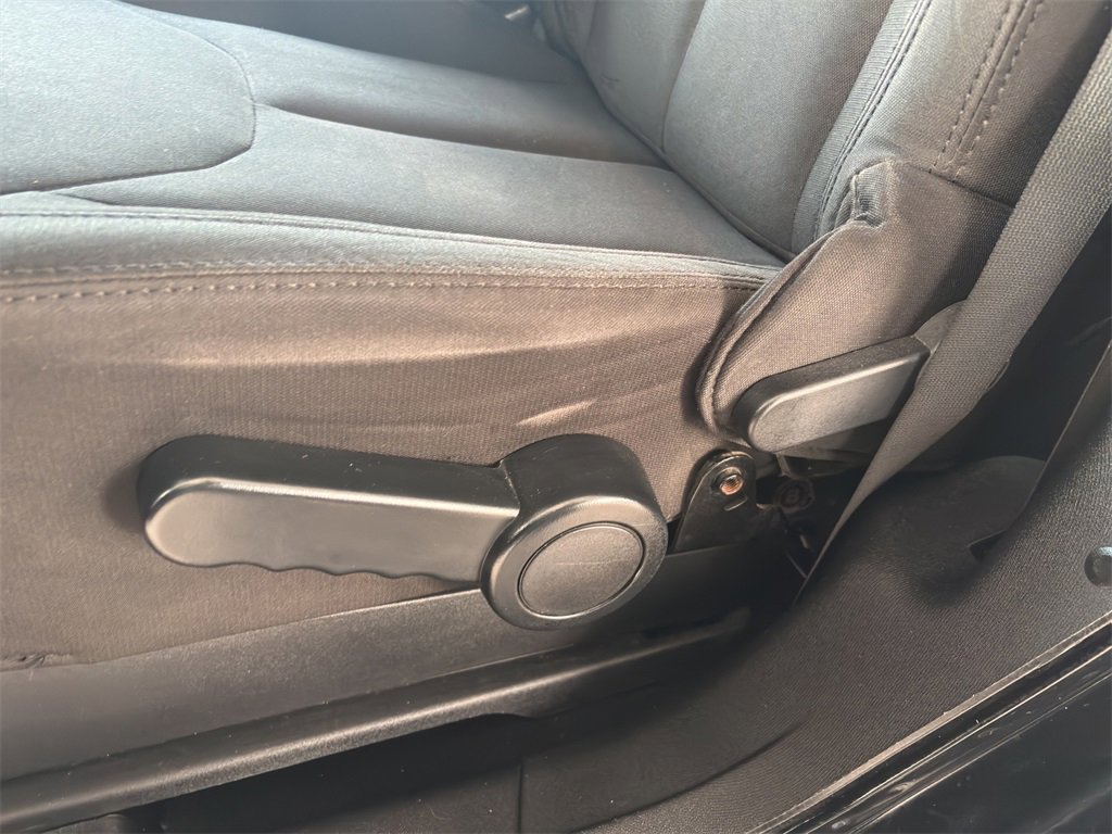 Used 2015 Jeep Wrangler Sport image 13