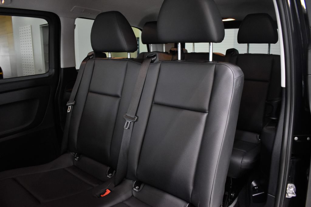 Used 2016 Mercedes-Benz Metris Passenger image 25