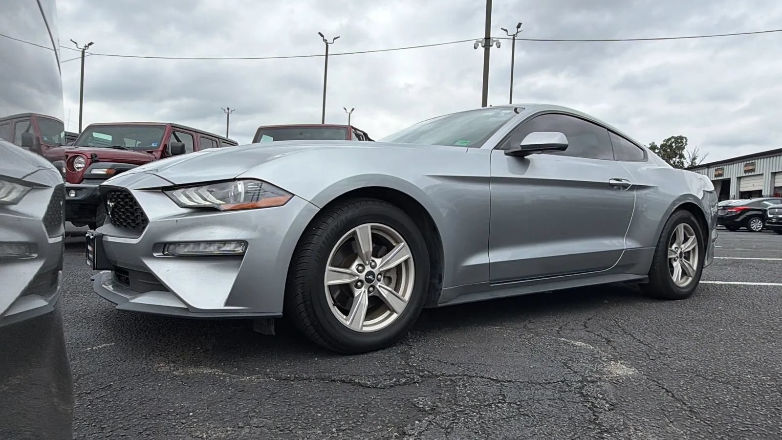 Used 2021 Ford Mustang Coupe RWD image 4