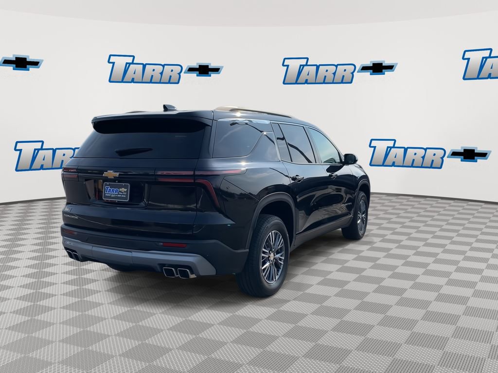Used 2025 Chevrolet Traverse LT image 8