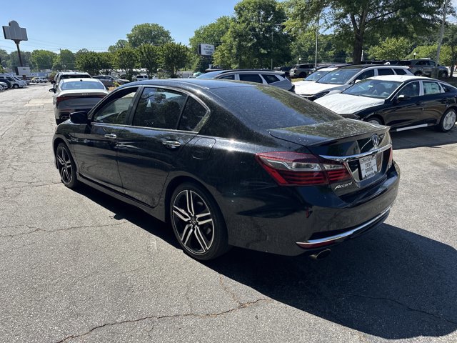 Used 2017 Honda Accord Sport Special Edition image 7