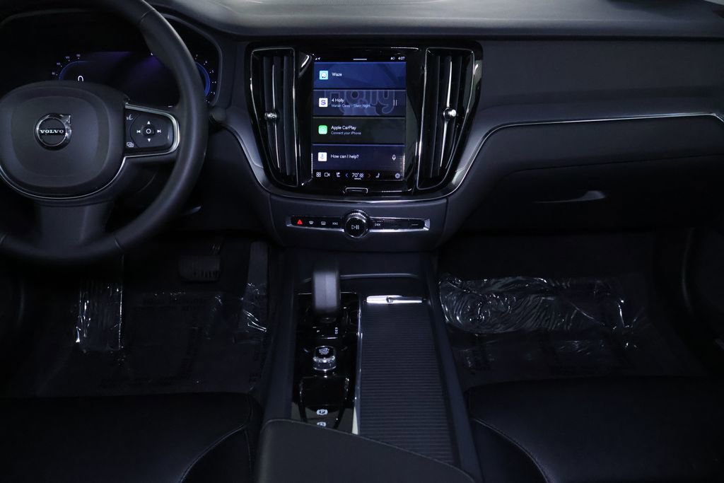 Used 2024 Volvo S60 B5 Core image 19