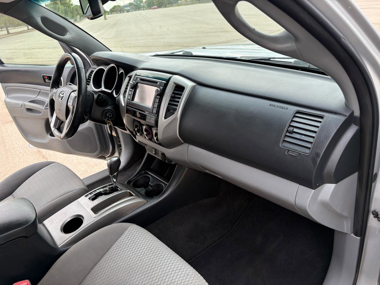 Used 2013 Toyota Tacoma PreRunner w/ SR5 Pkg image 26