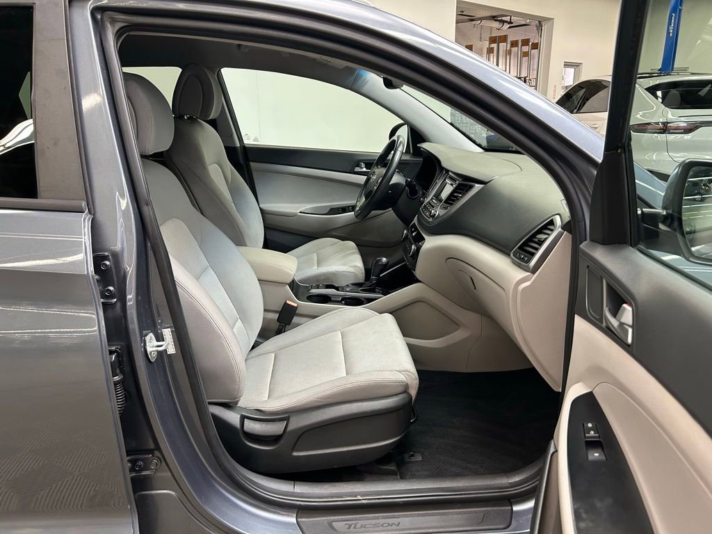 Used 2017 Hyundai Tucson Sport FWD image 14