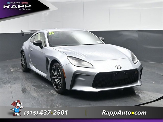 Used 2024 Toyota GR86 image 2