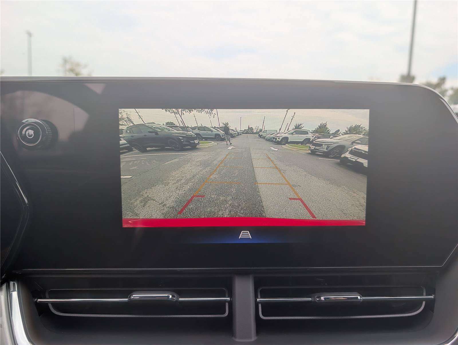 New 2026 Chevrolet Trax LT w/ Driver Confidence Package FWD image 26