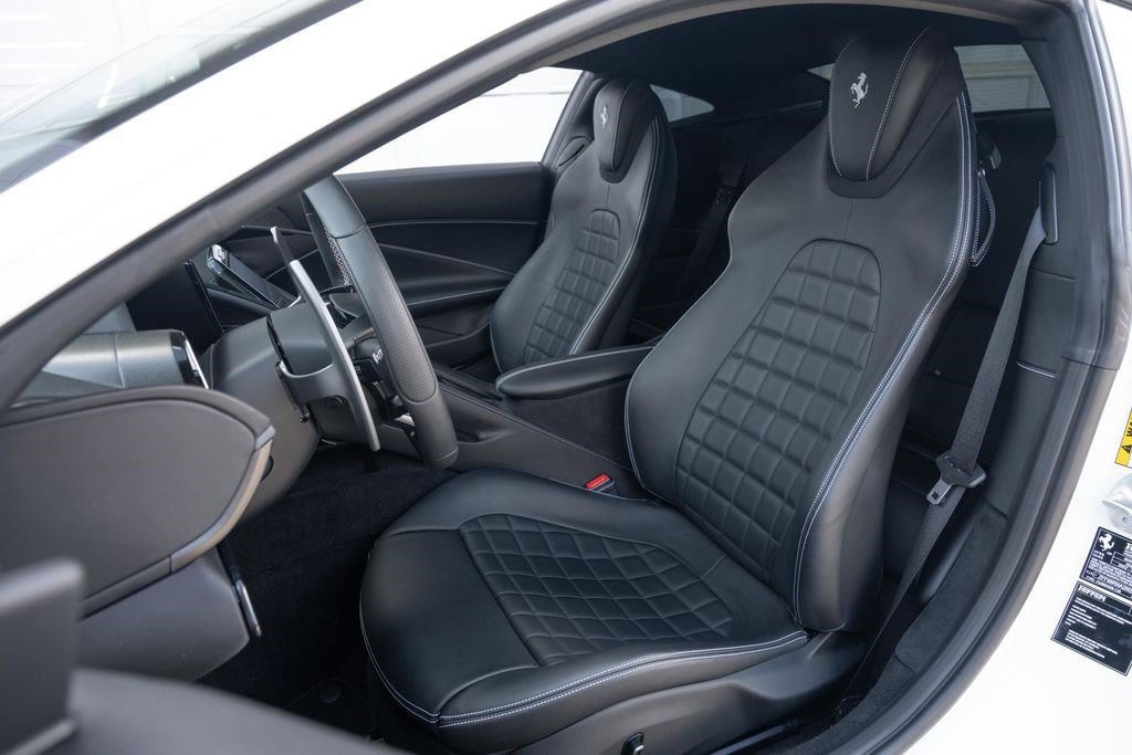 Used 2022 Ferrari Roma RWD image 30