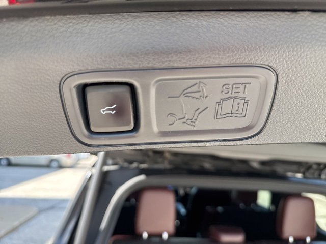 Used 2022 Ford Expedition Limited image 18