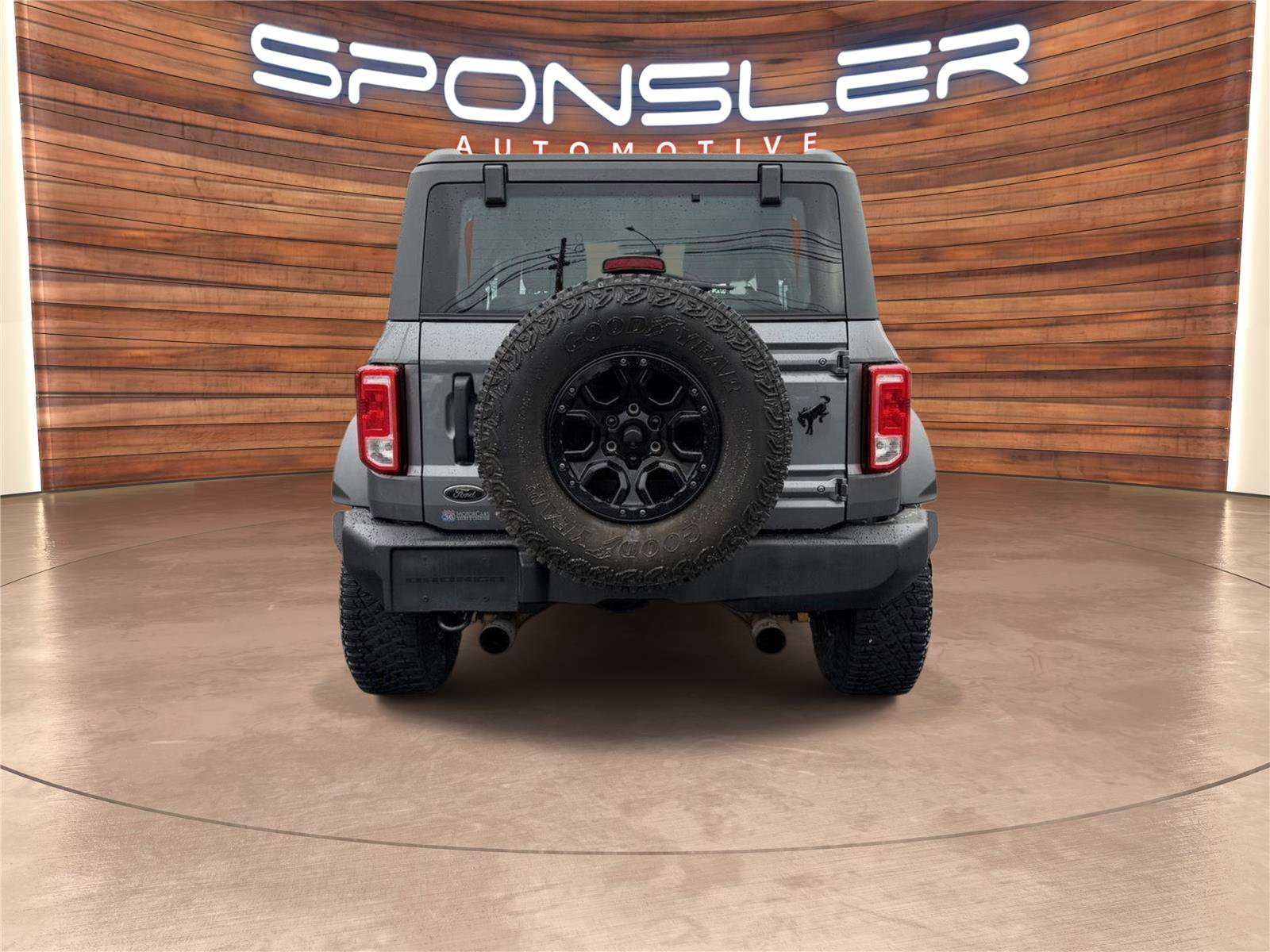 Used 2023 Ford Bronco 2-Door w/ Sasquatch Package image 6