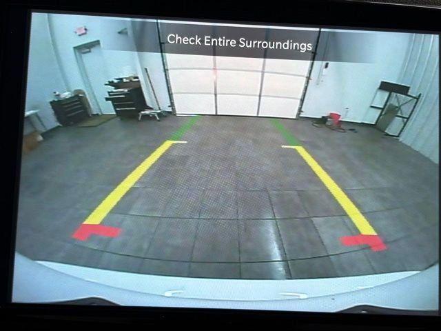 Used 2026 Chrysler Pacifica Limited FWD image 27