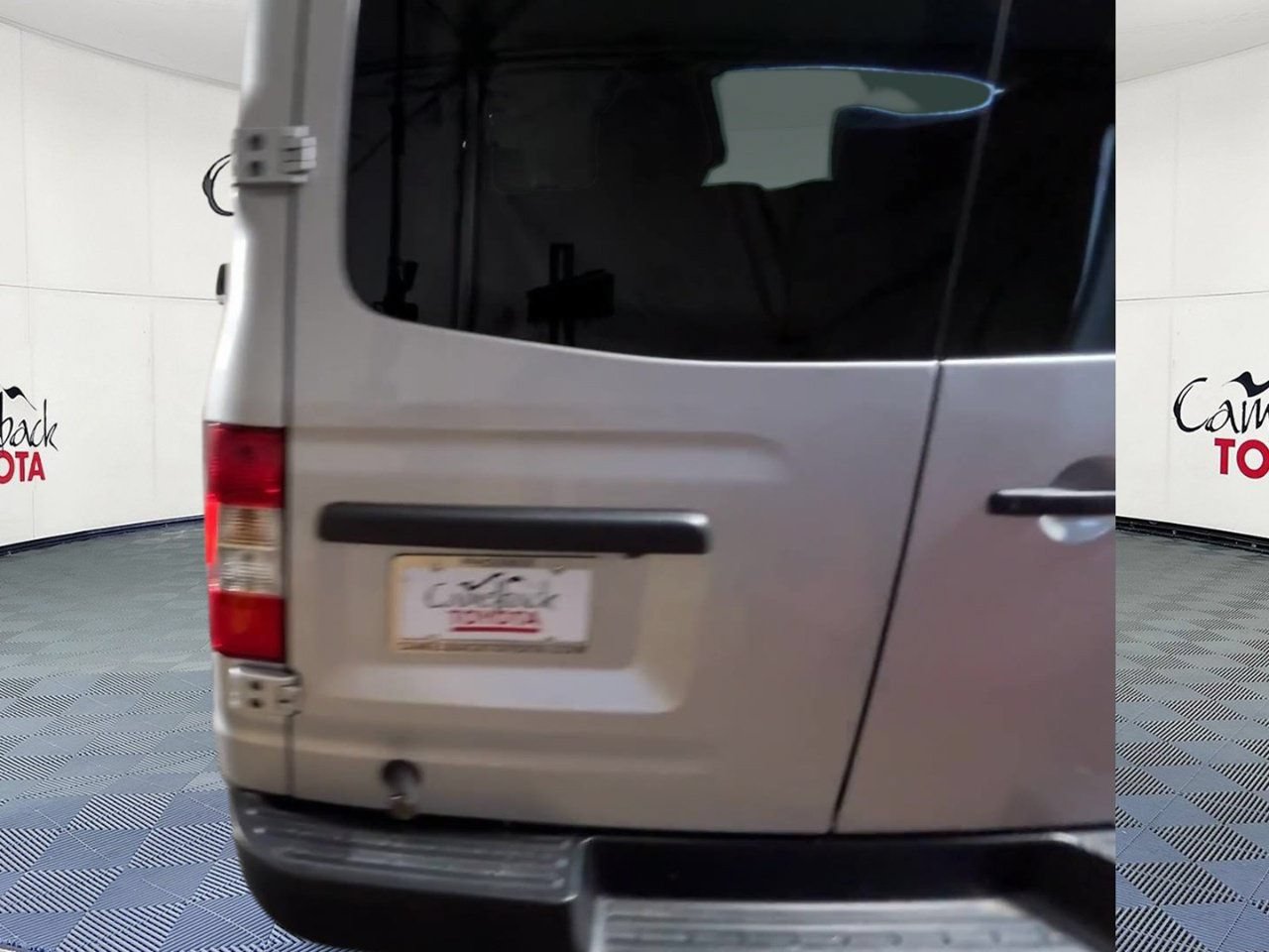 Used 2018 Nissan NV 3500 S RWD image 9