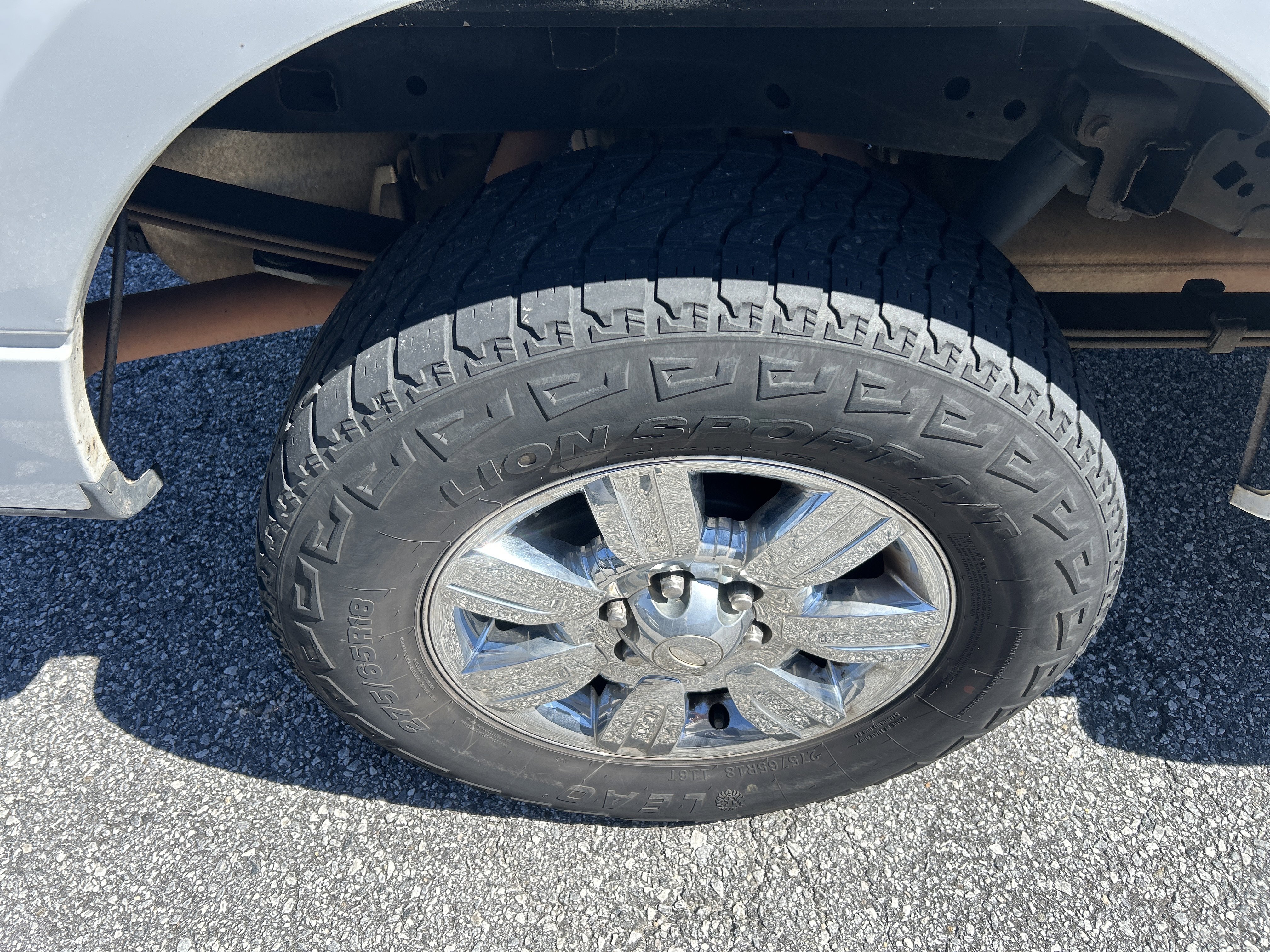 Used 2011 Ford F150 XLT w/ XLT Chrome Pkg image 42