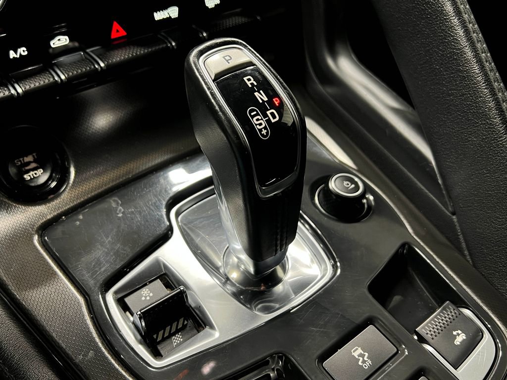 Used 2016 Jaguar F-TYPE Convertible RWD image 28