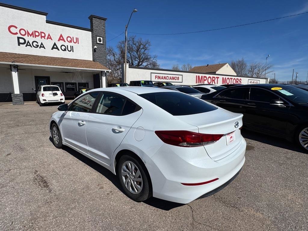 Used 2018 Hyundai Elantra SE image 8