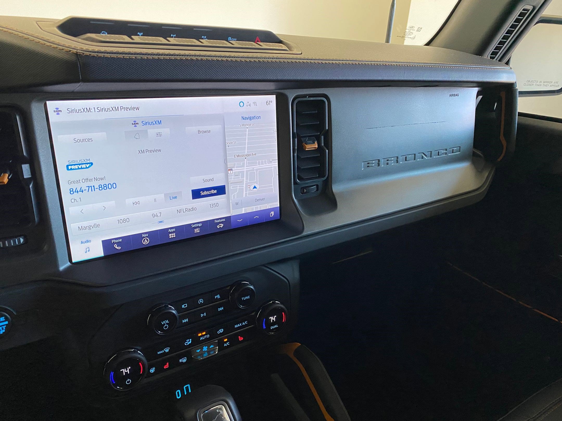 Used 2024 Ford Bronco Badlands image 25