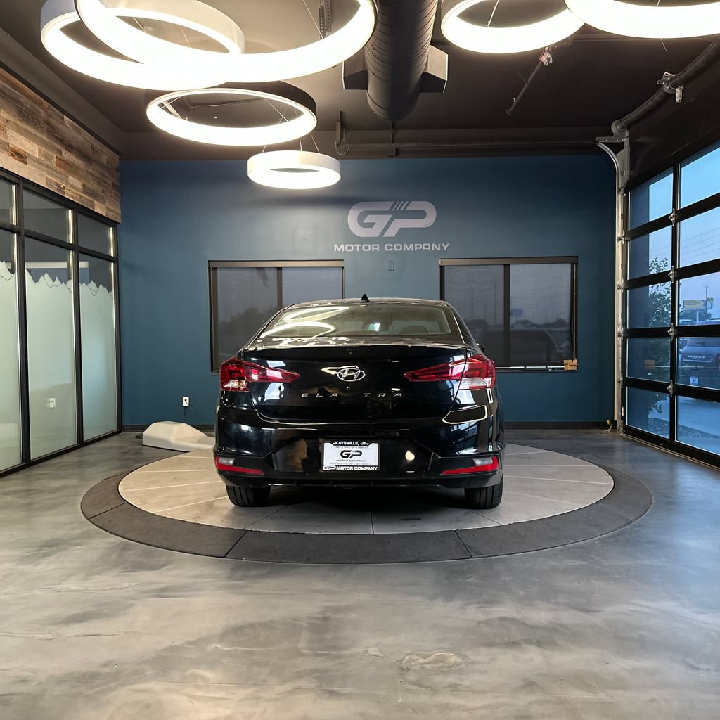 Used 2020 Hyundai Elantra Value Edition w/ Cargo Package (C1) FWD image 4