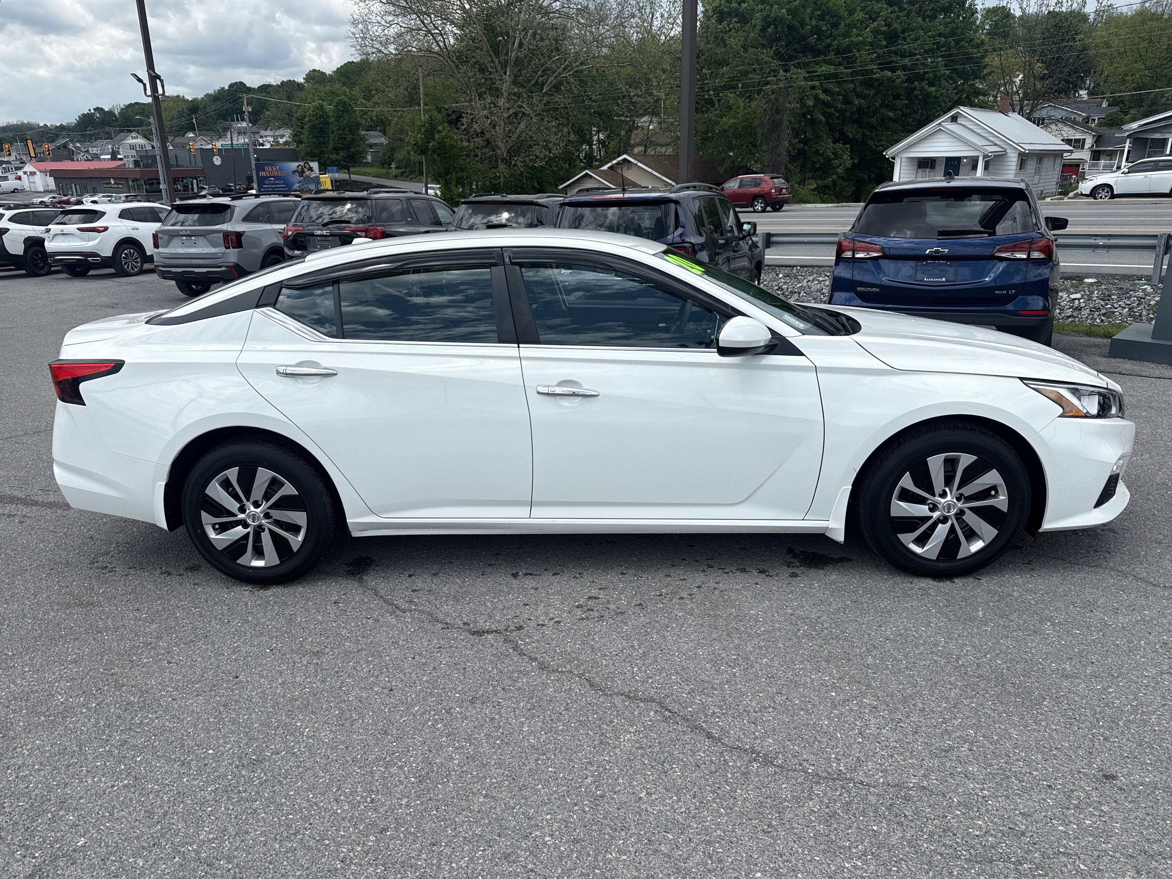 Used 2020 Nissan Altima 2.5 S FWD image 2