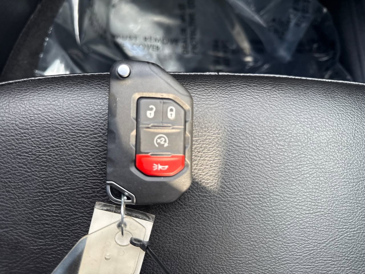 Used 2023 Jeep Compass Latitude w/ Sun and Sound Group AWD/4WD image 27