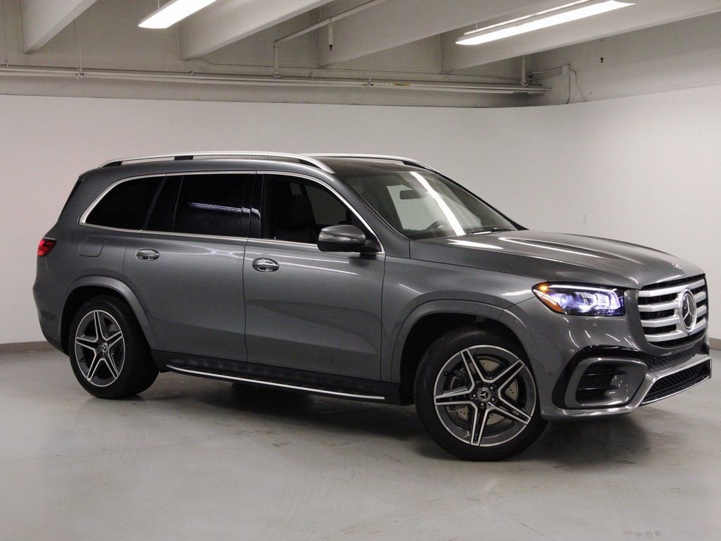 New 2026 Mercedes-Benz GLS 450 4MATIC image 4