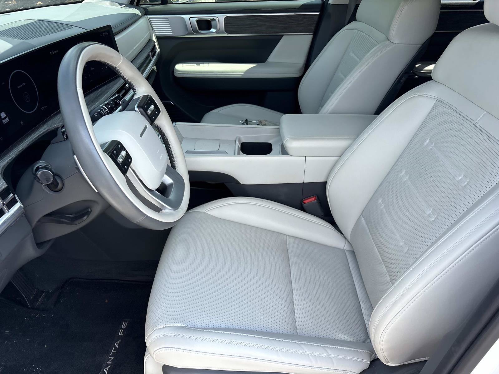 Used 2024 Hyundai Santa Fe Calligraphy AWD/4WD image 15