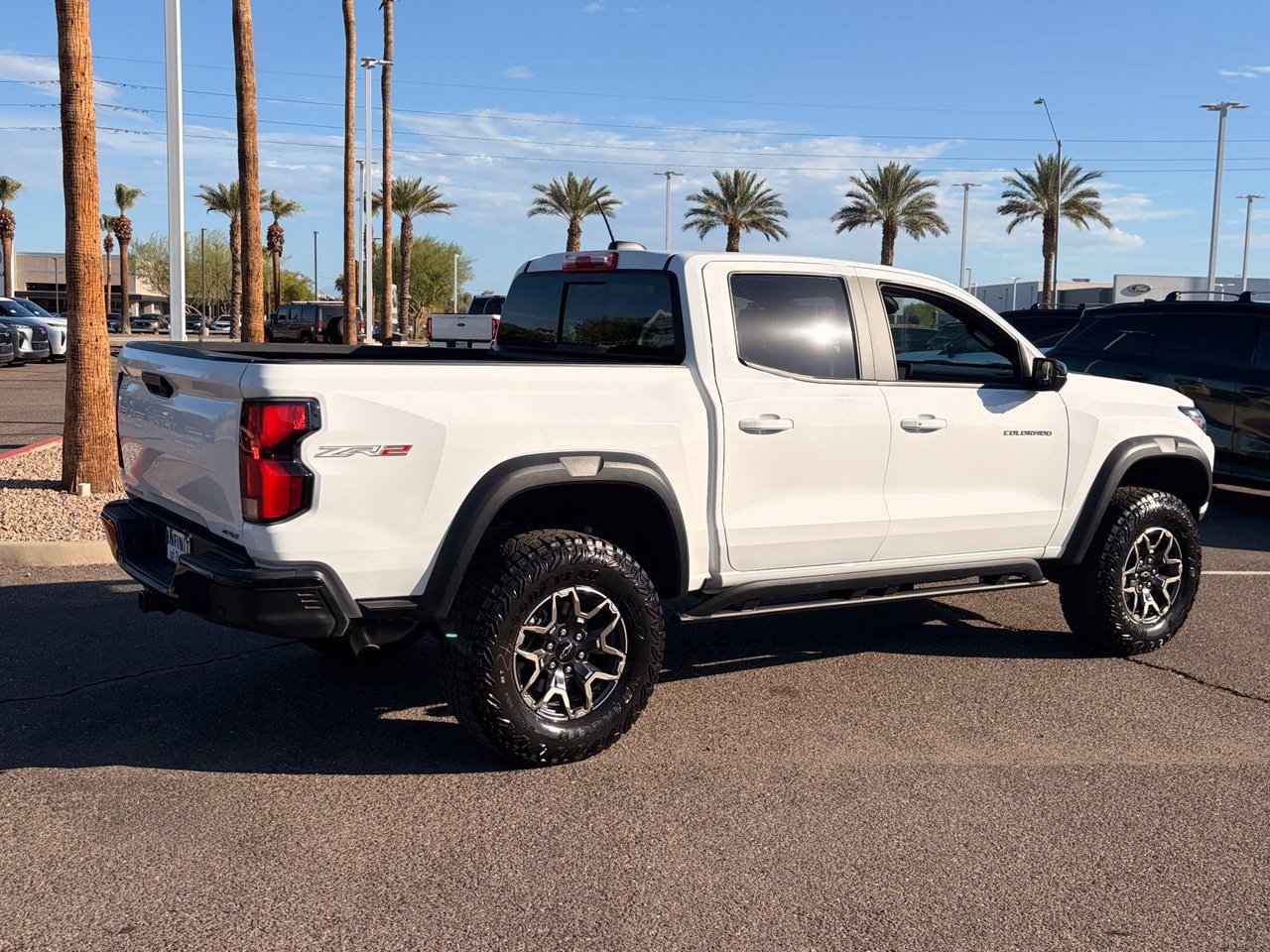 Used 2024 Chevrolet Colorado ZR2 w/ ZR2 Convenience Package III AWD/4WD image 5