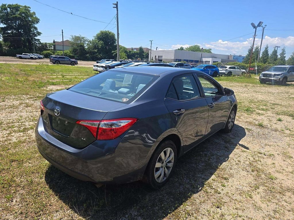 Used 2016 Toyota Corolla LE FWD image 4