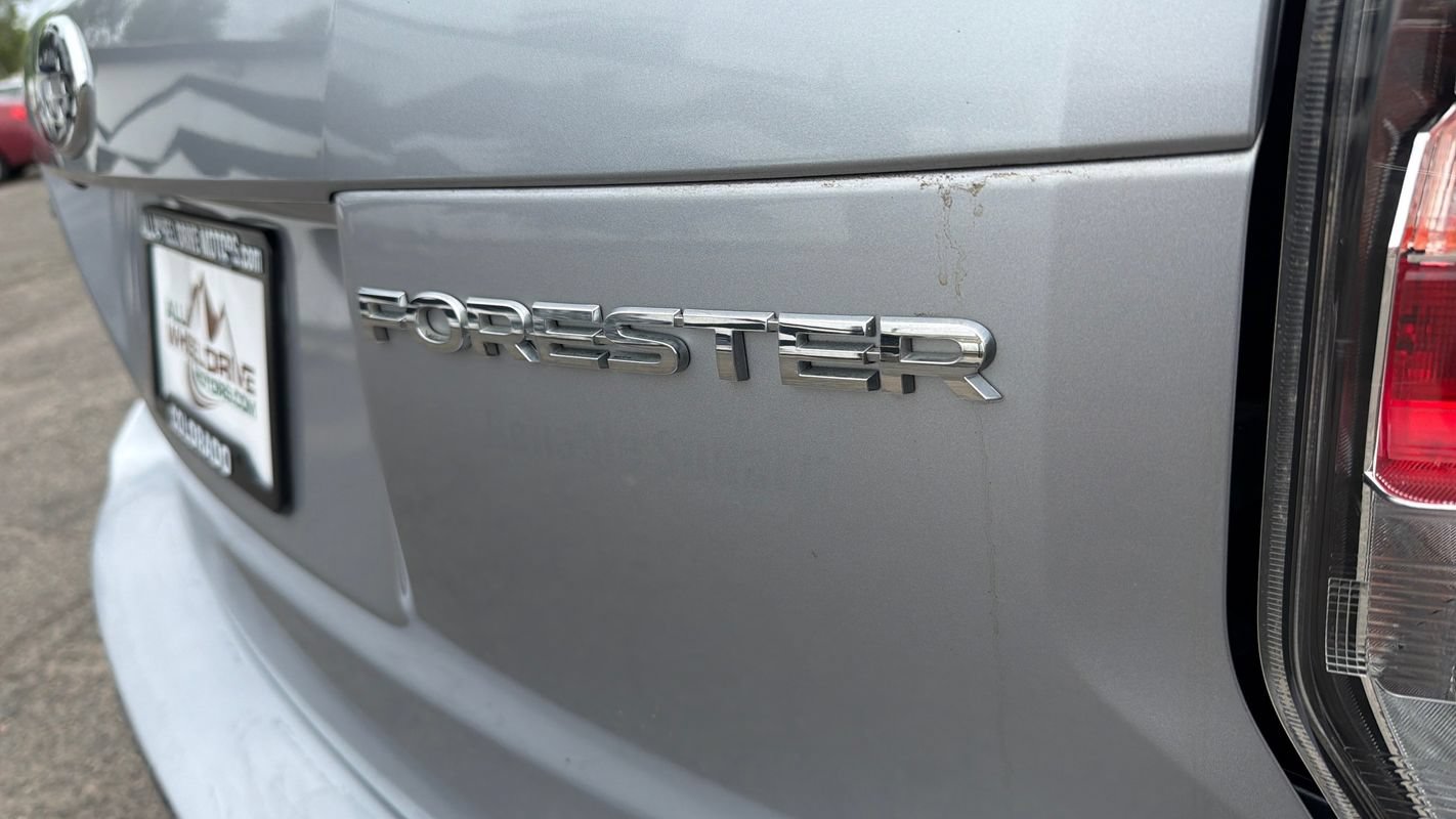 Used 2018 Subaru Forester 2.5i AWD/4WD image 22
