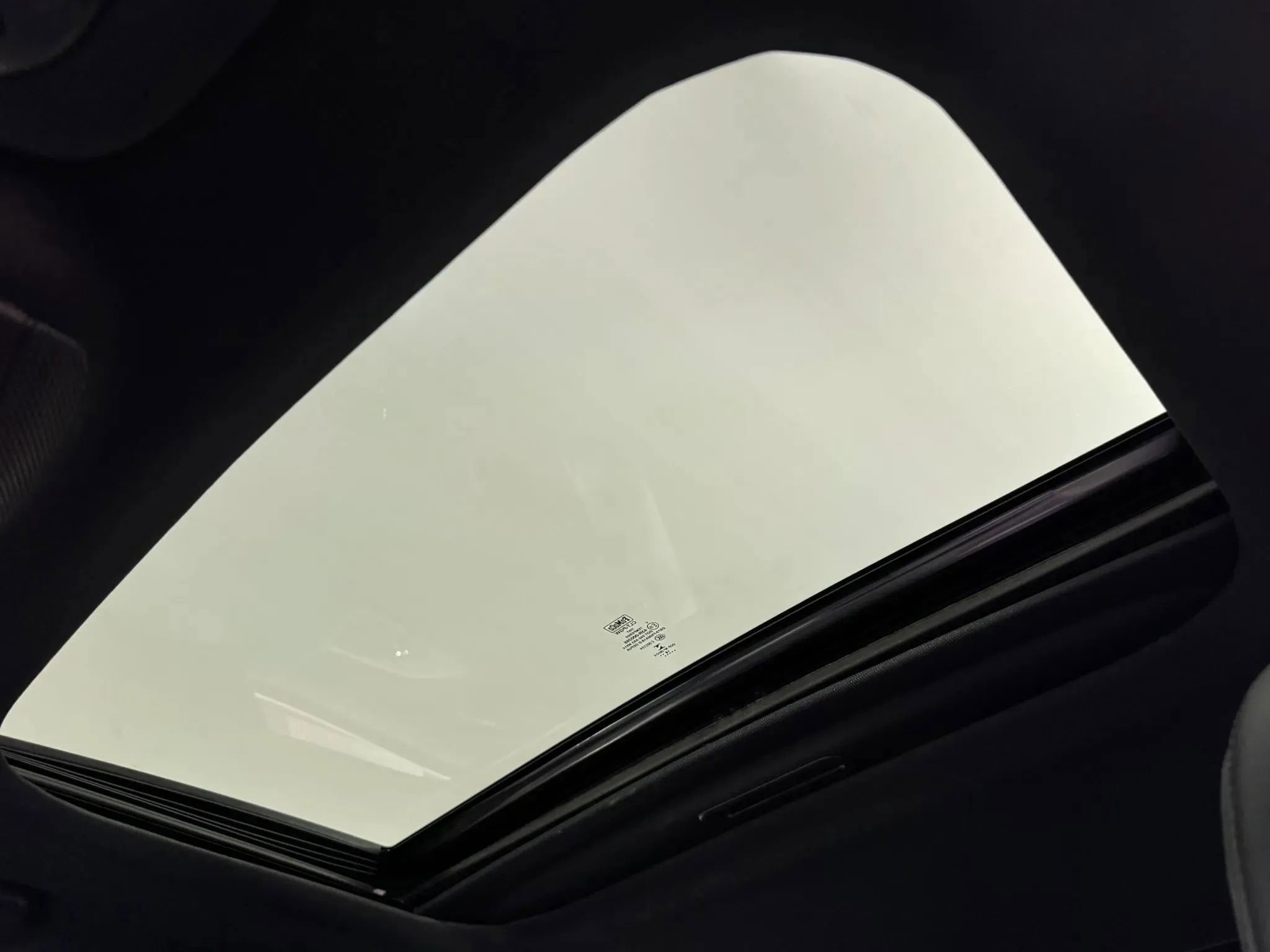 Used 2019 Lincoln MKZ Reserve FWD image 24