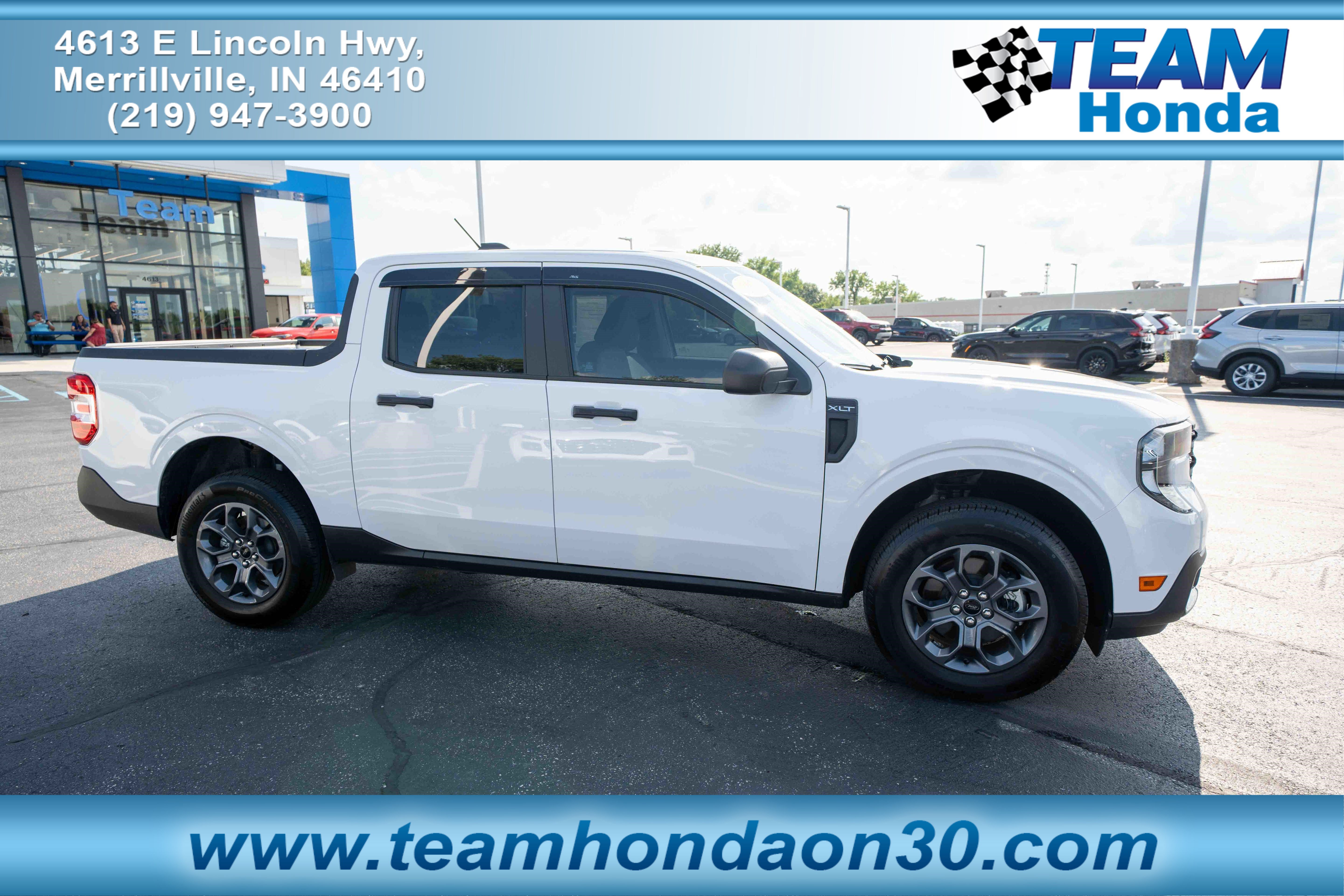 Used 2025 Ford Maverick XLT w/ Equipment Group 302A AWD/4WD image 1