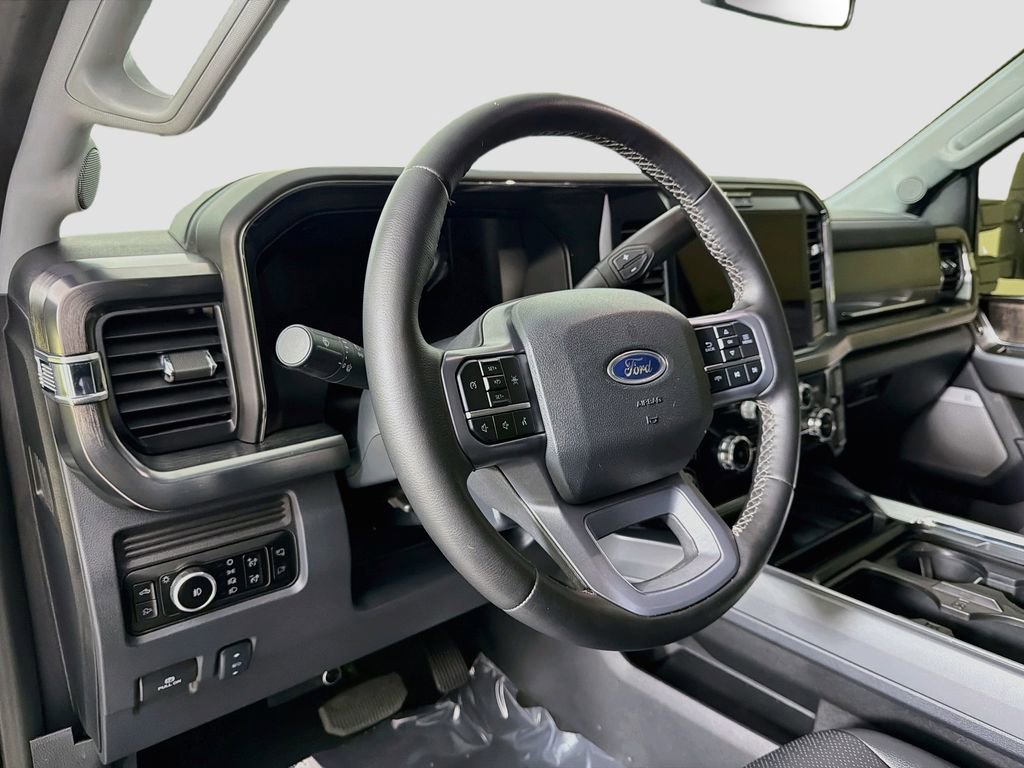 Used 2025 Ford F250 Lariat w/ Tremor Off-Road Package AWD/4WD image 9