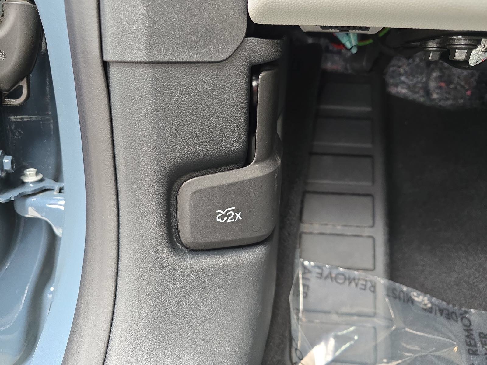 Used 2026 Ford Escape Active AWD/4WD image 30