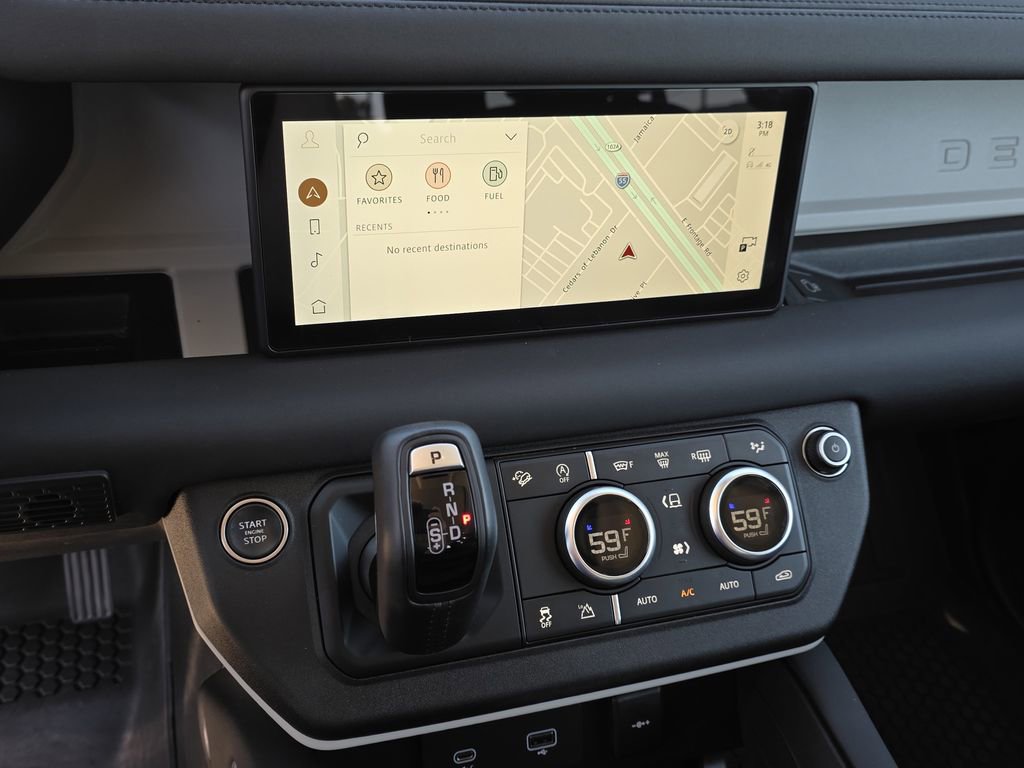 Used 2024 Land Rover Defender 110 S image 9