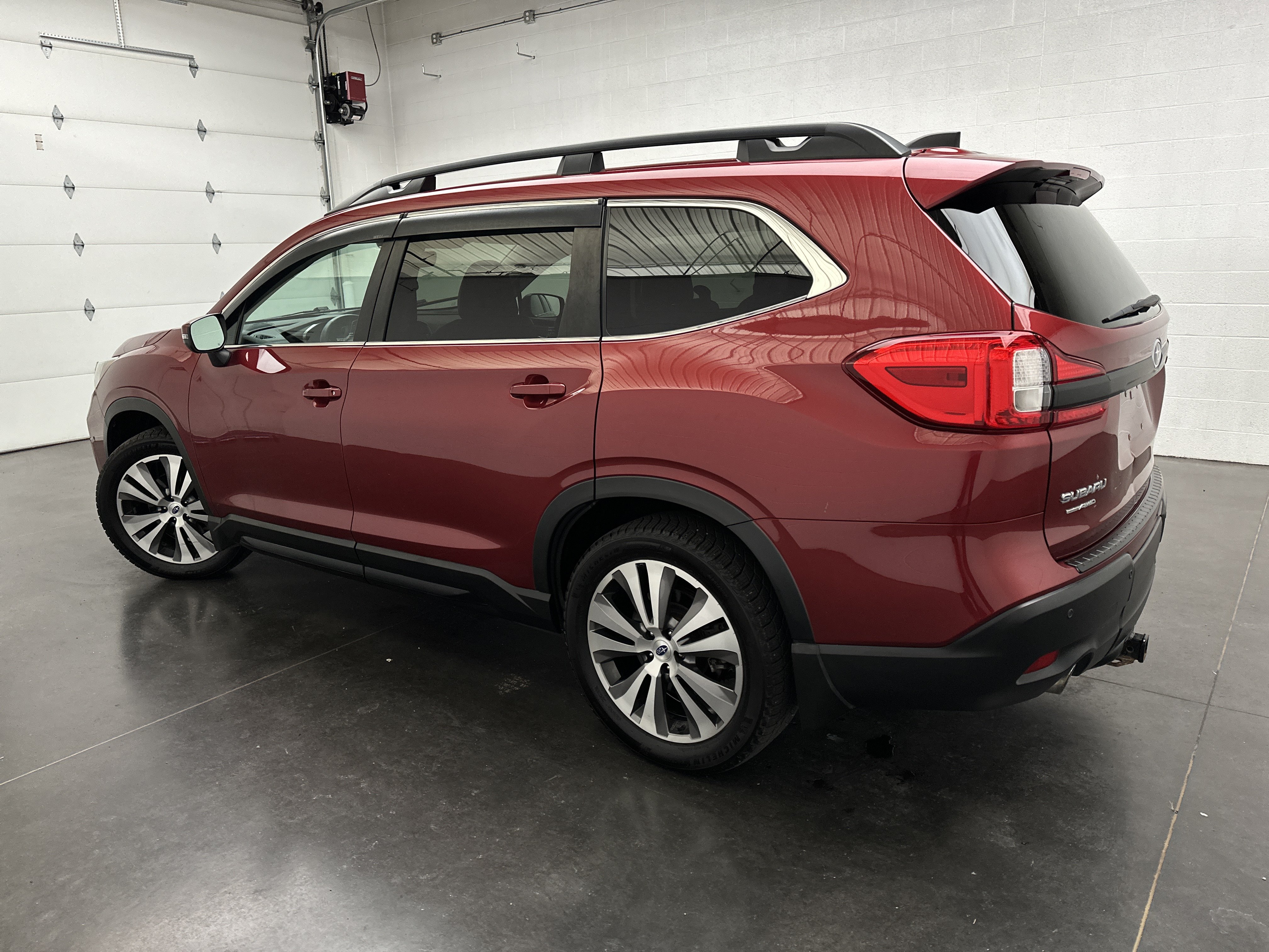 Used 2021 Subaru Ascent Limited w/ Technology Package AWD/4WD image 6